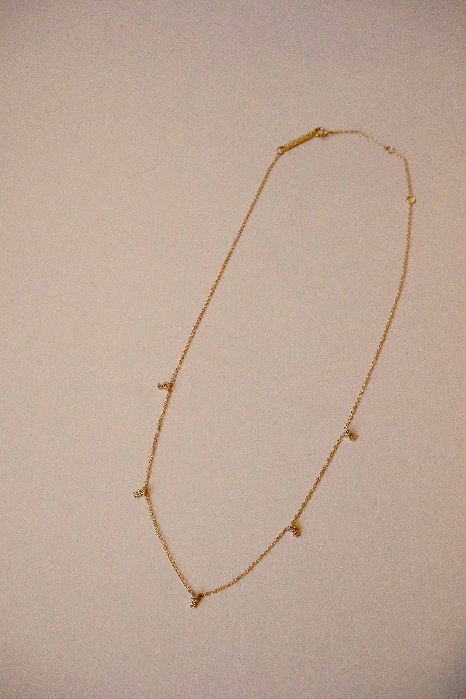 14KT STACKED PRONG DIAMOND STATION NECKLACE