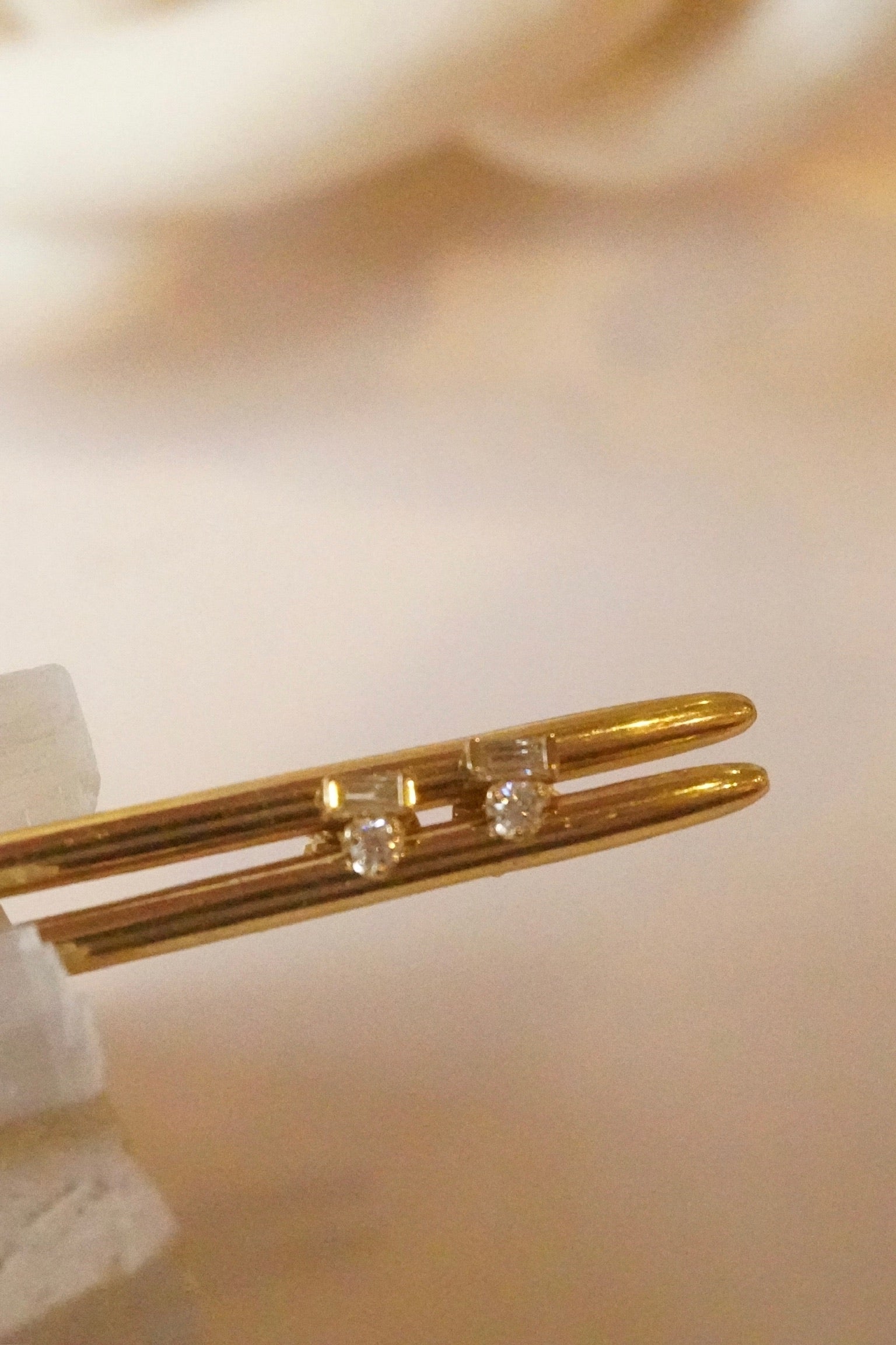 14KT BAGUETTE & PRONG DIAMOND STACKED STUDS