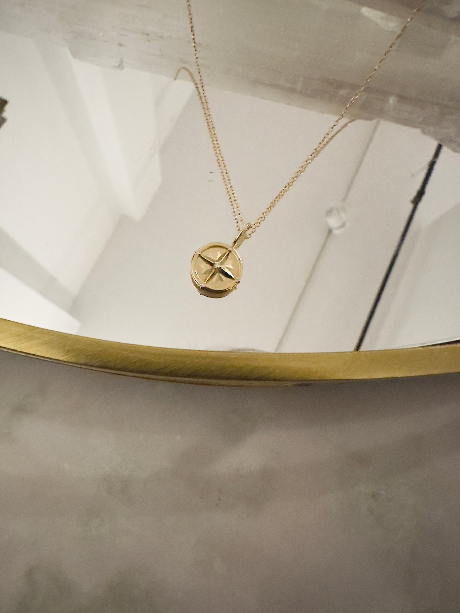 DIAMOND PATH PENDANT