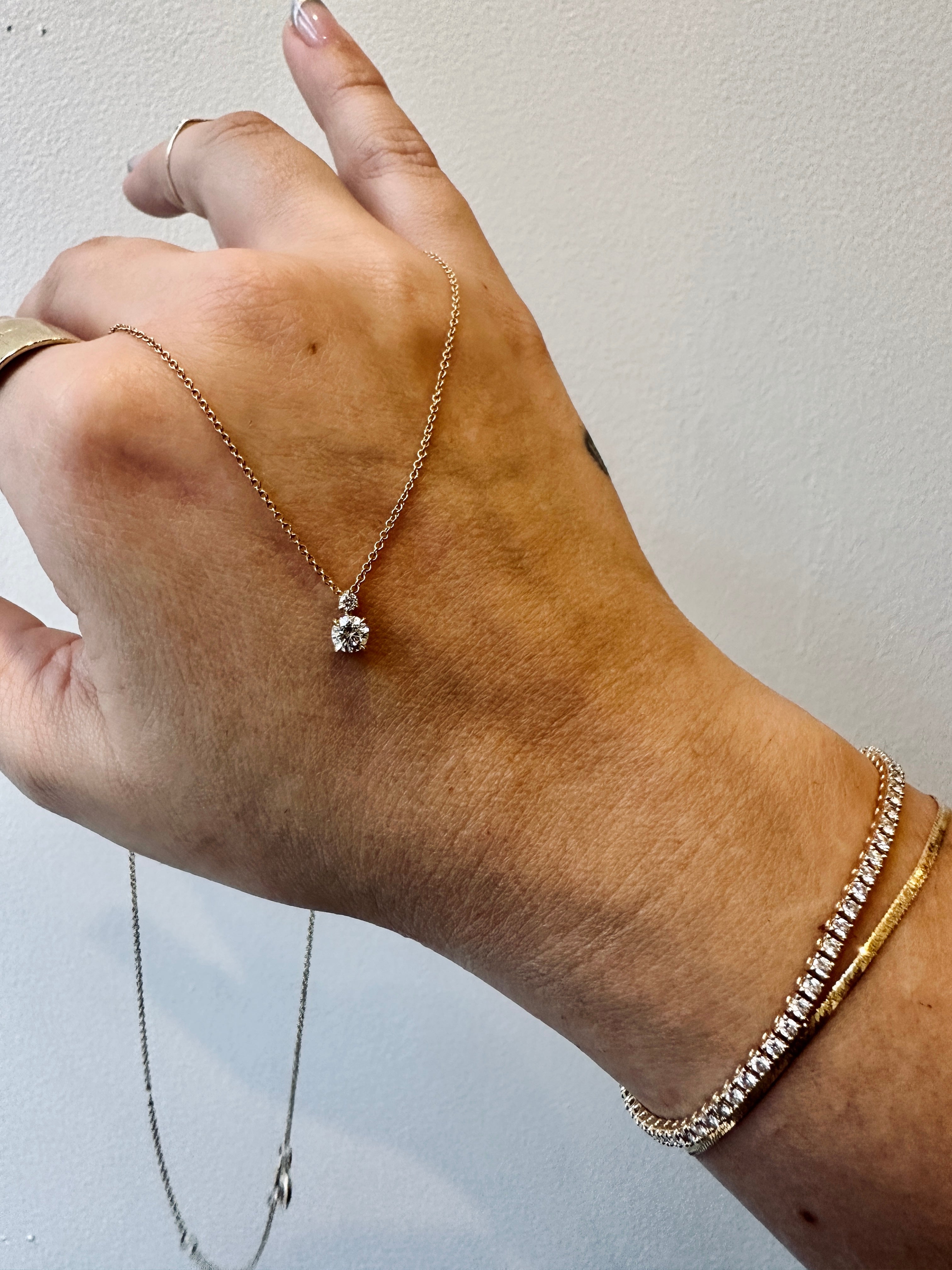 DIAMOND HORIZON PENDANT