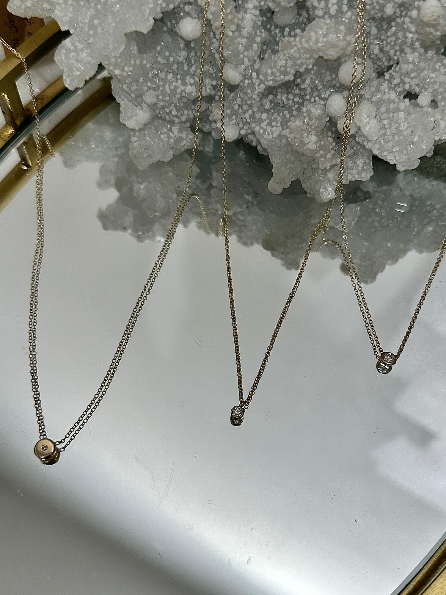 SINGLE DIAMOND BEZEL PENDANT