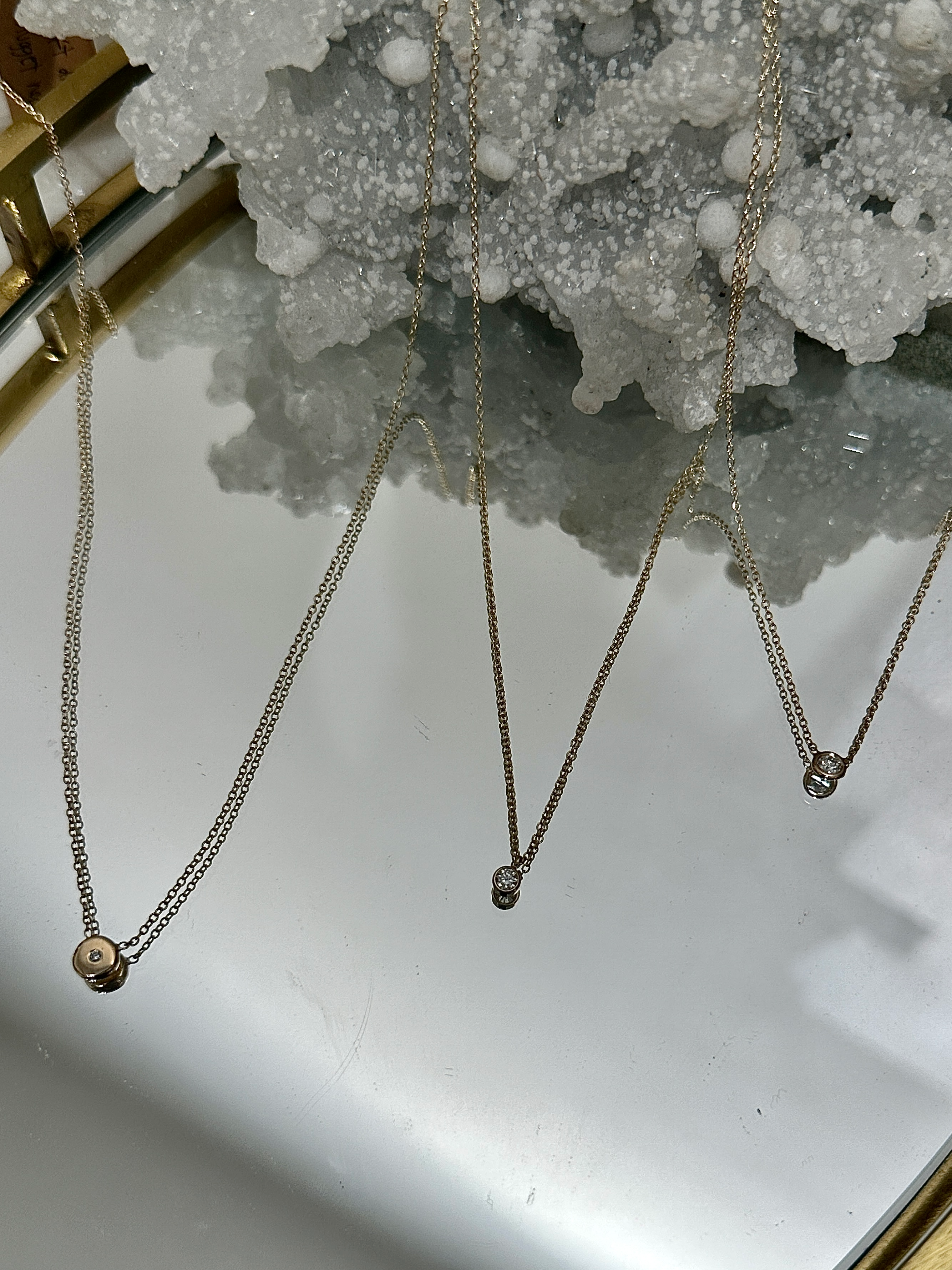 SINGLE DIAMOND BEZEL PENDANT