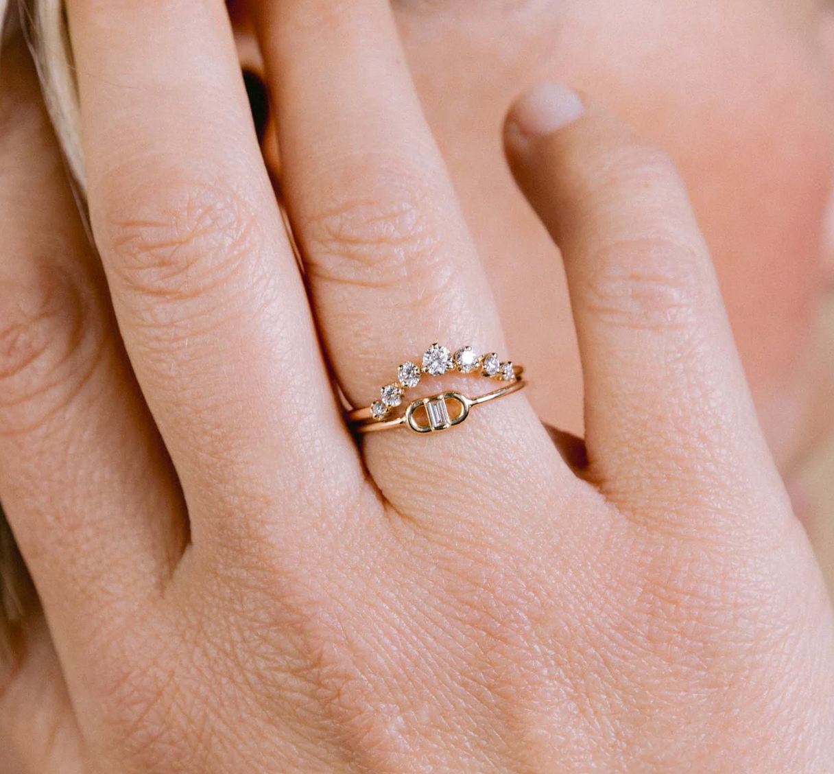 BAGUETTE DIAMOND OPEN LINK RING