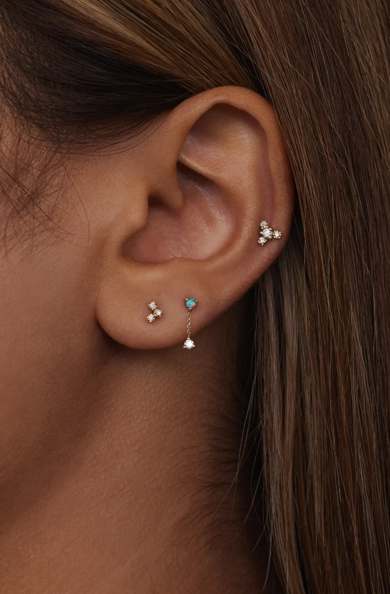 SINGLE TWO-STEP DIAMOND & OPAL CHAIN EARRING