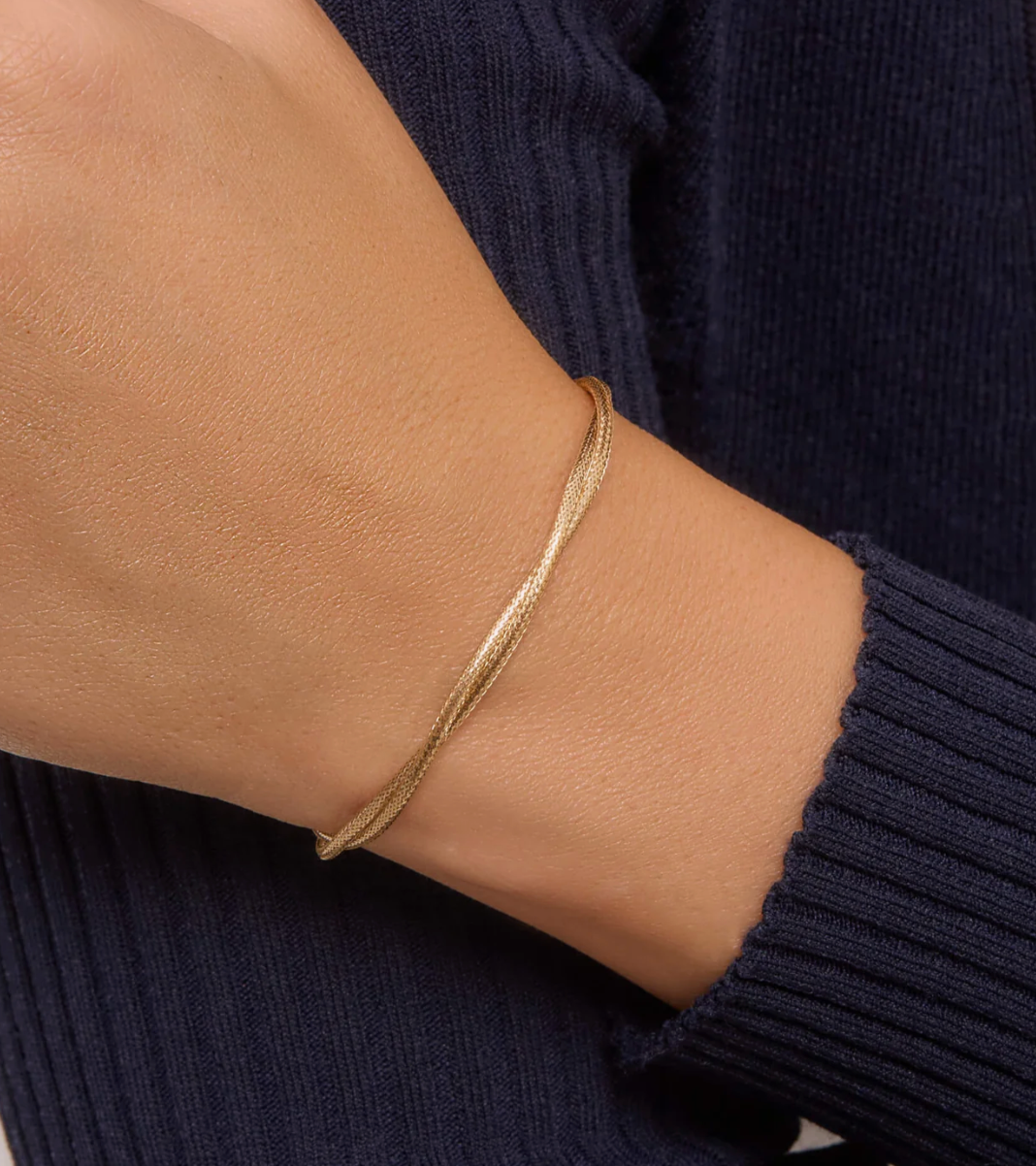 INTERWOVEN GOLD BRACELET