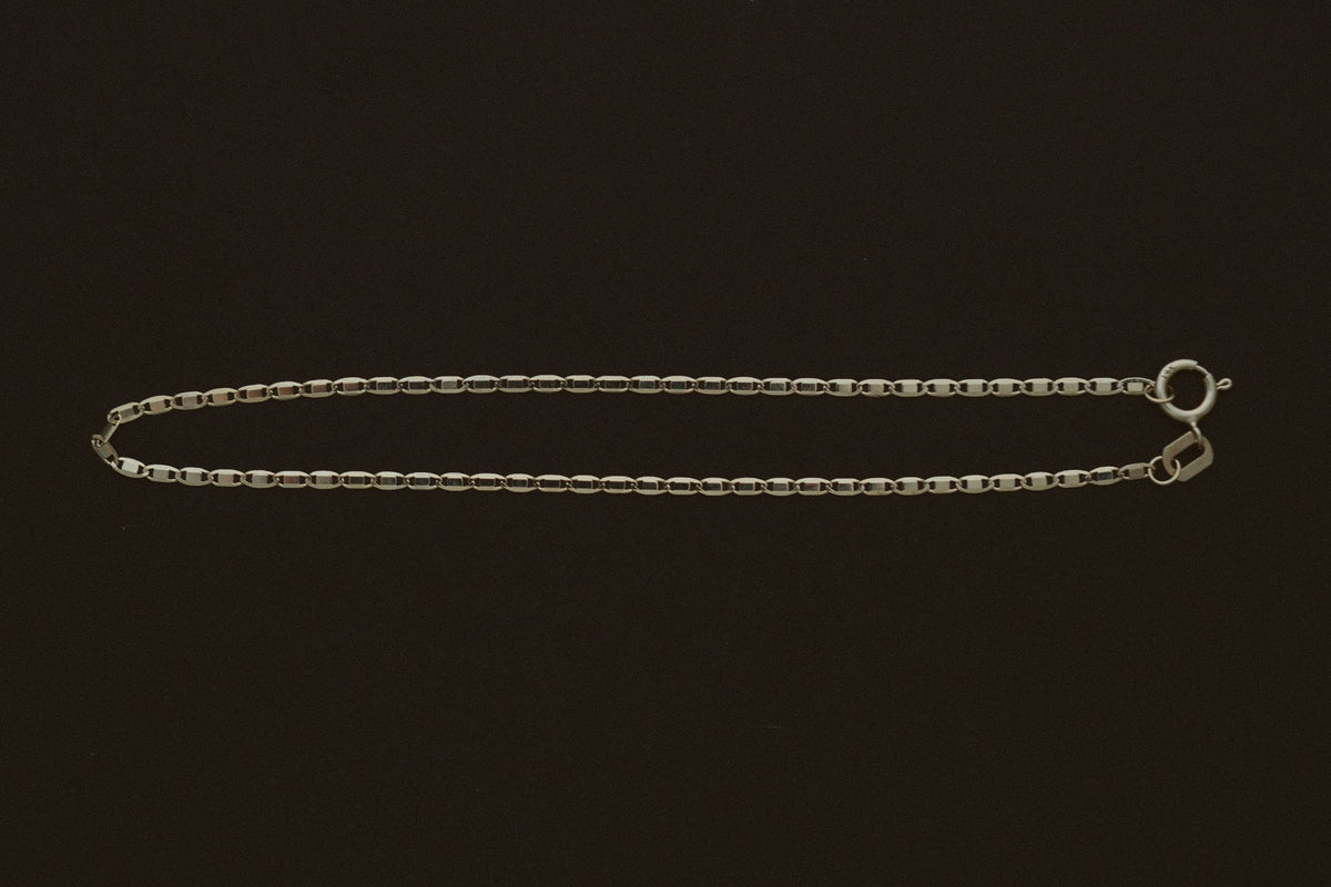 BB Mirror Chain by Lane & Kate in 14kt yellow gold, laid flat