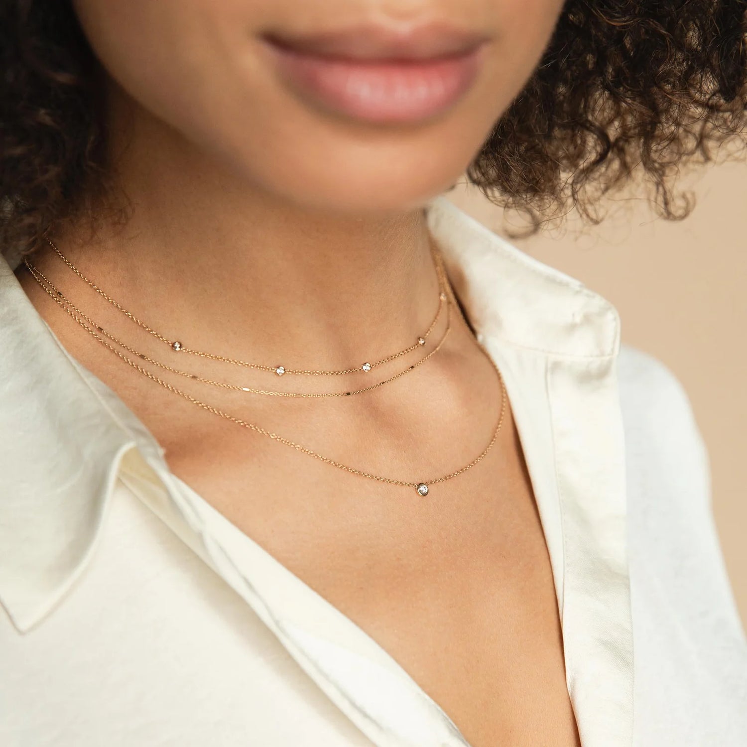 5 FLOATING DIAMOND STATION NECKLACE