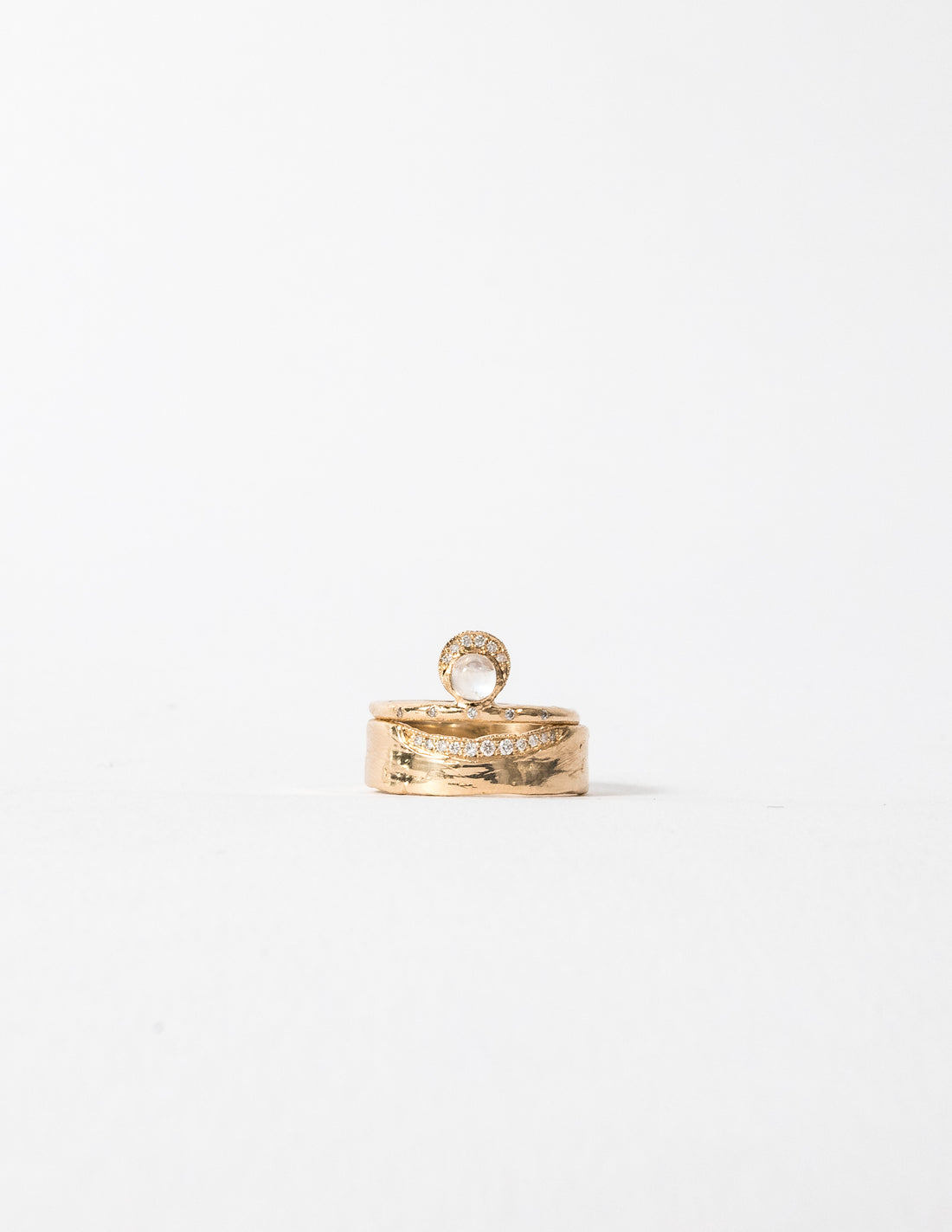 SHELTER MOONSTONE RING