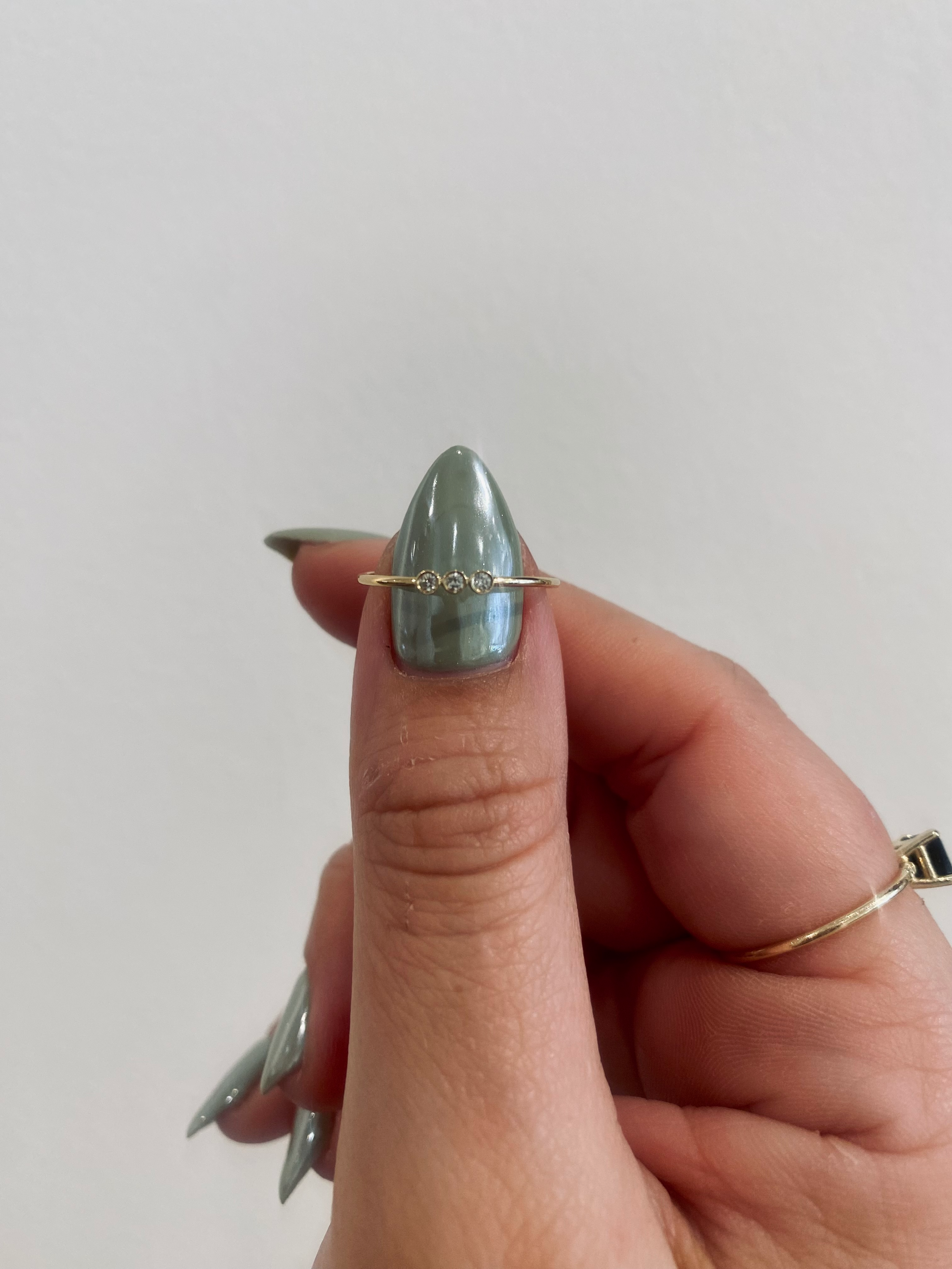 DIAMOND TRIO RING