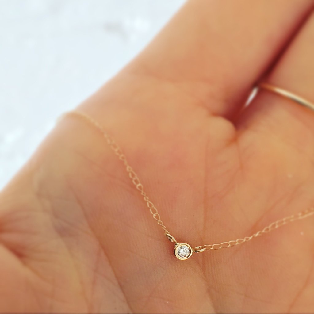 SOLO DIAMOND PENDANT