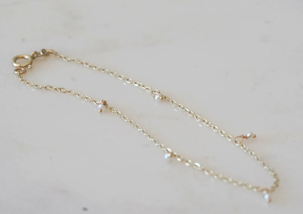 Pearl Shaker Bracelet detail