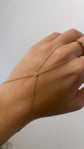 SINGLE DIAMOND HAND CHAIN