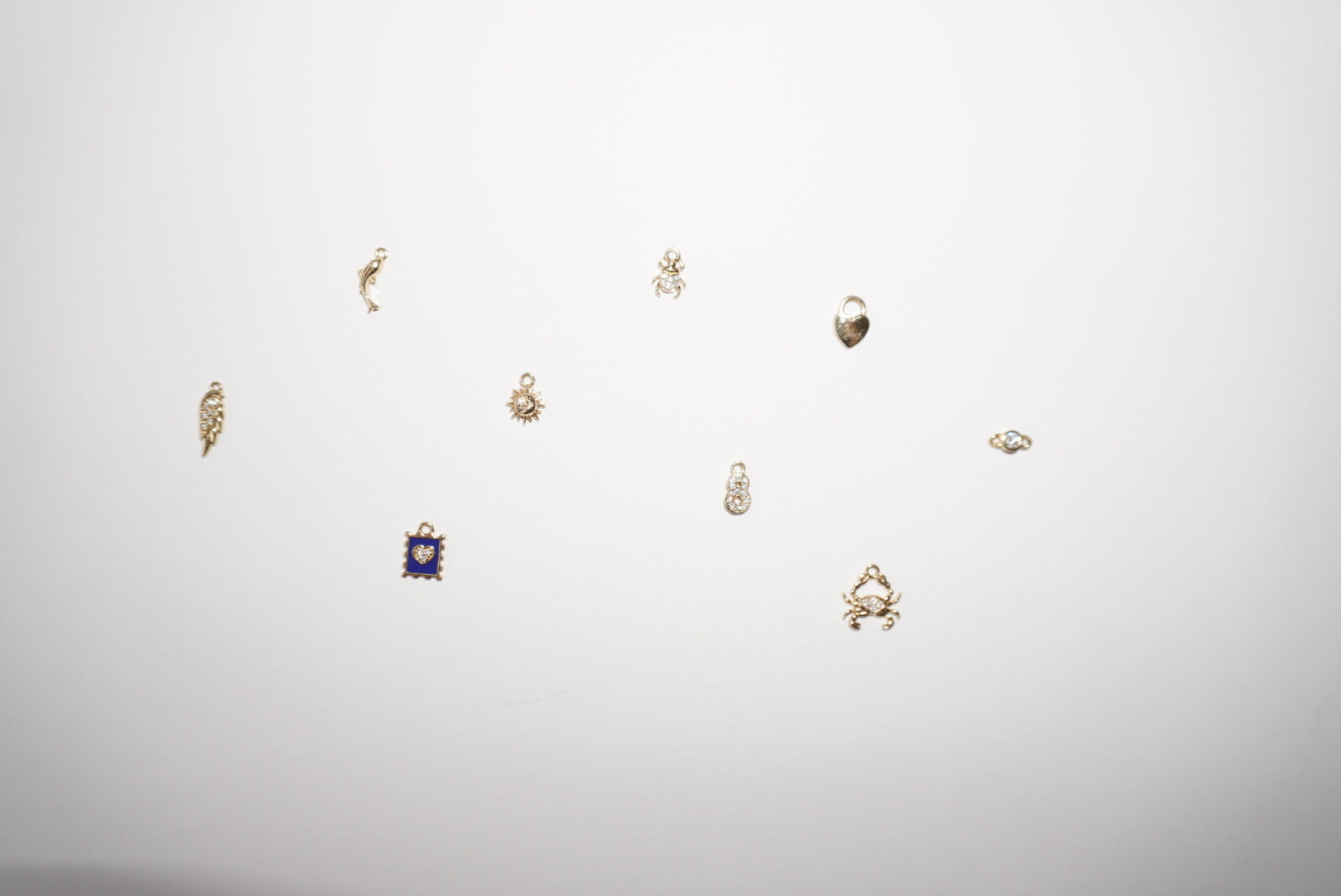CHARM BAR