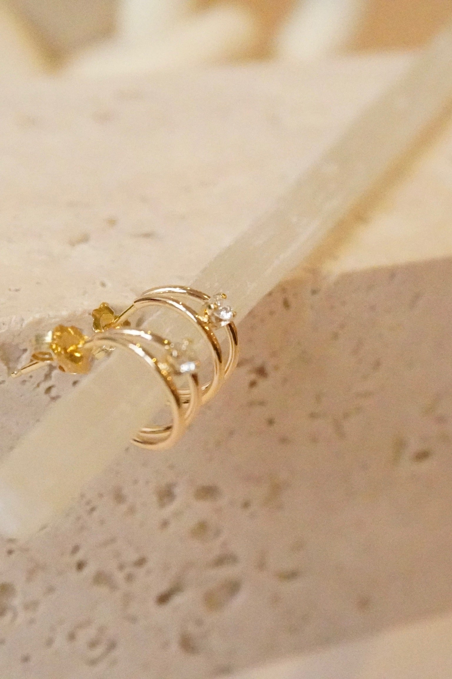 14KT NESTED PRONG DIAMOND DOUBLE WIRE HUGGIE EARRINGS