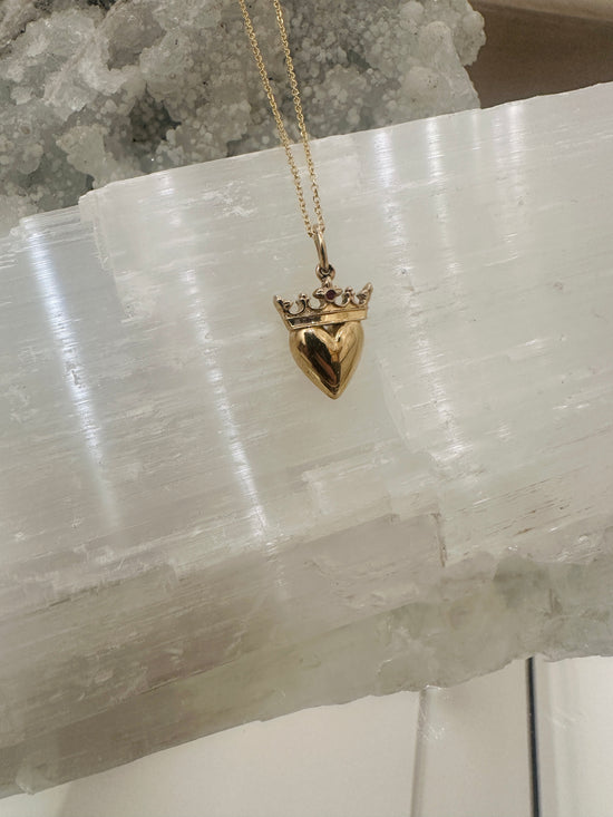 CROWNED HEART PENDANT