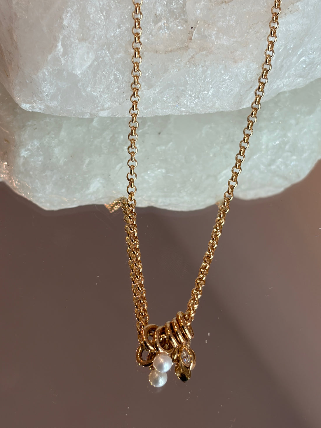 14KT MIXED RINGS DIAMOND NECKLACE