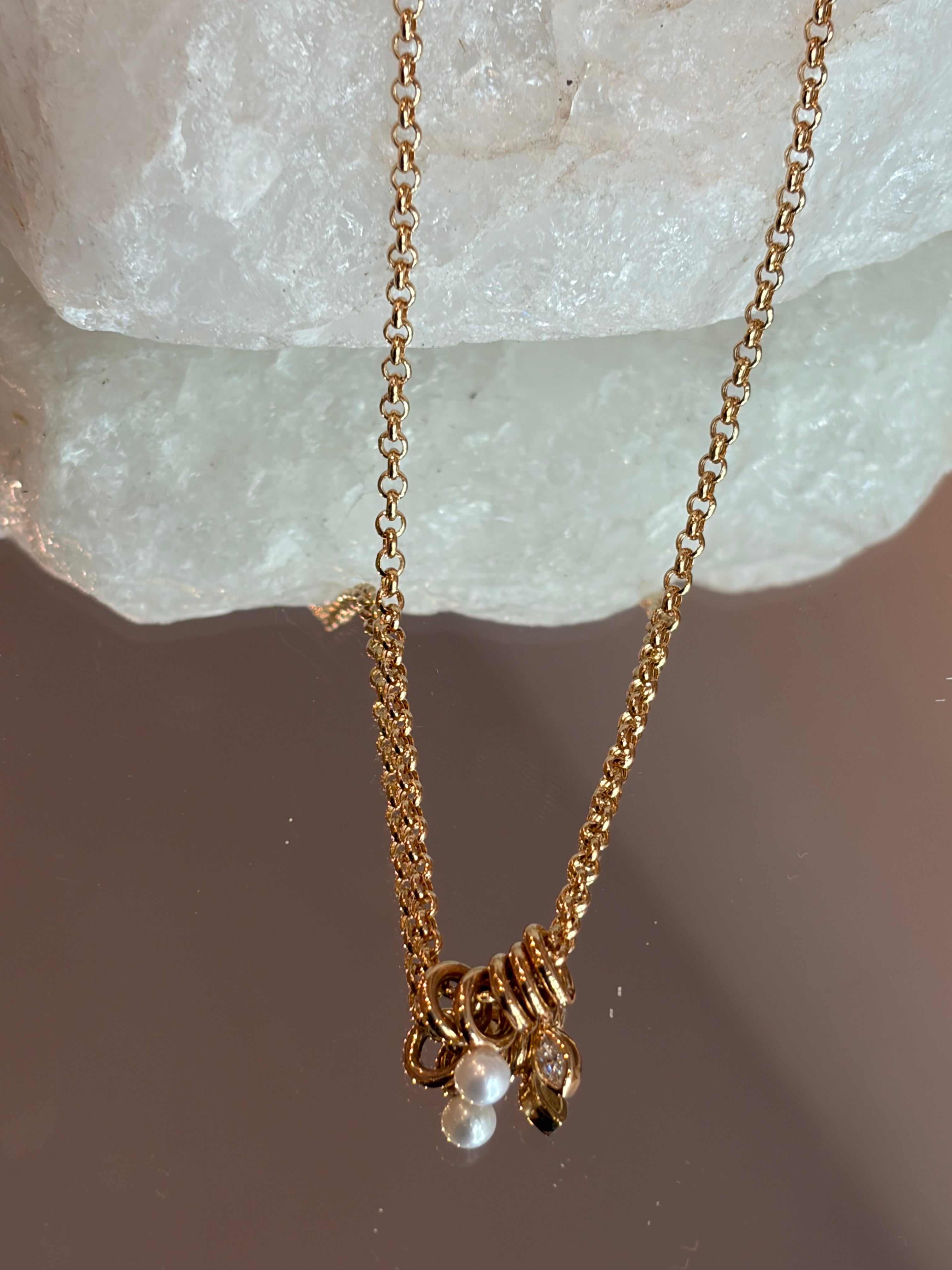 14KT MIXED RINGS DIAMOND NECKLACE