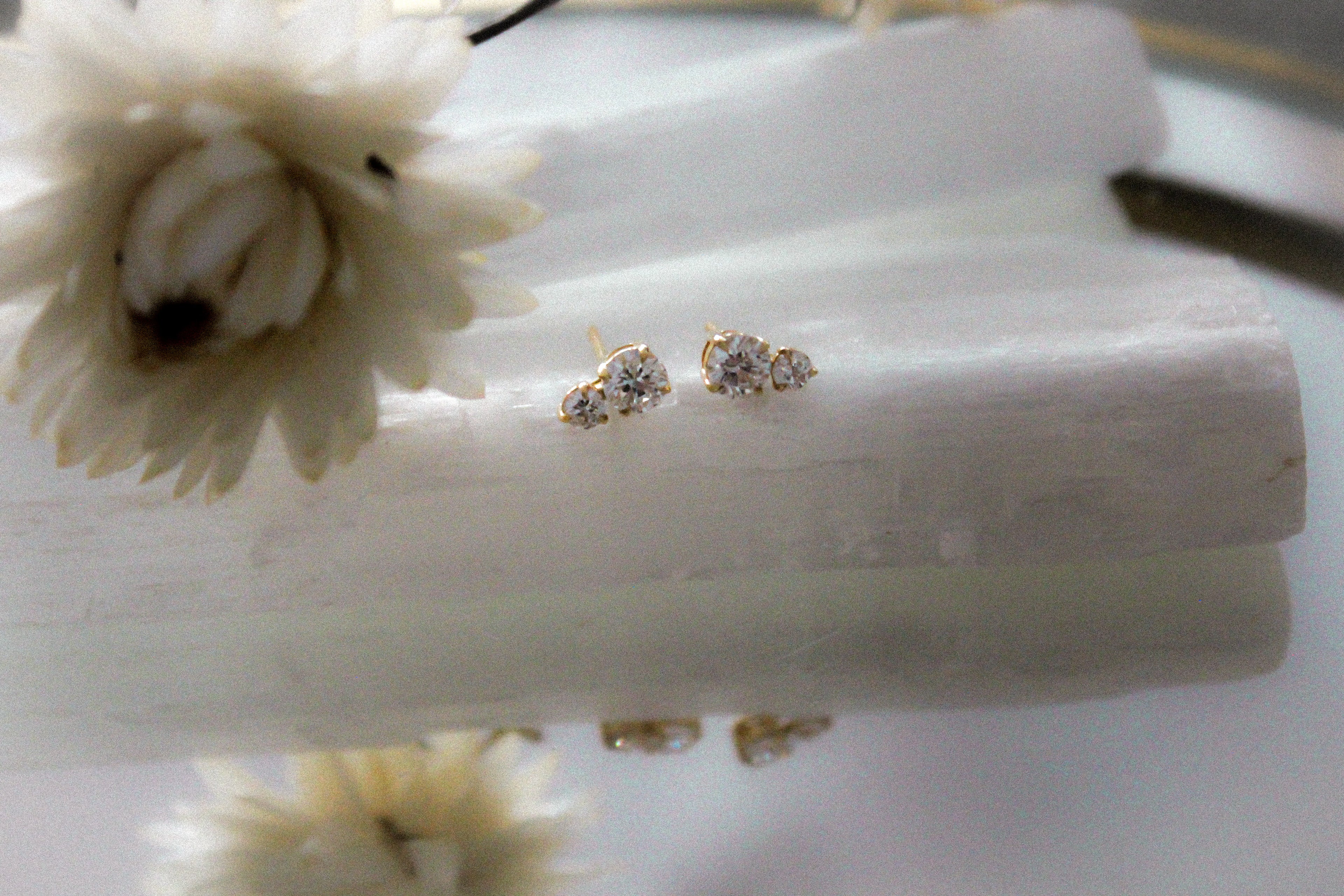 HORIZON DIAMOND STUDS