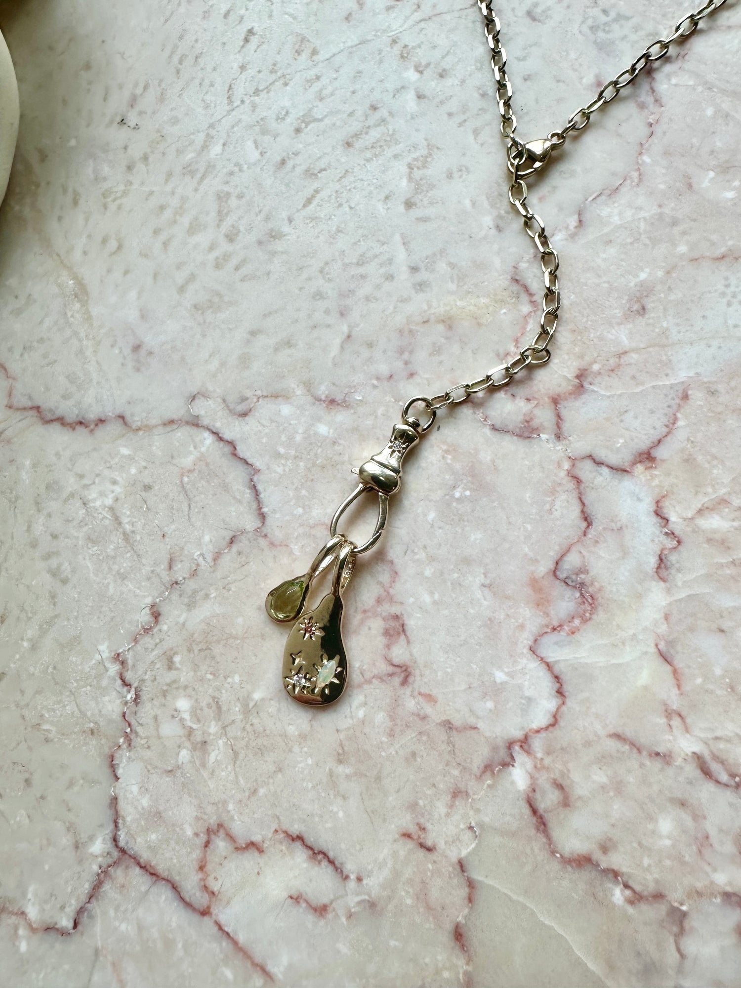 MAGIC MAKER CHARM COLLECTOR CLASP NECKLACE