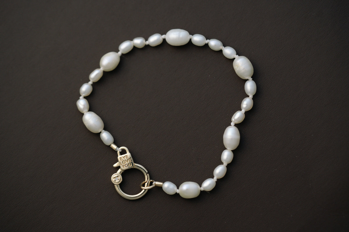 PEARL EYE LOVE YOU CLASP BRACELET