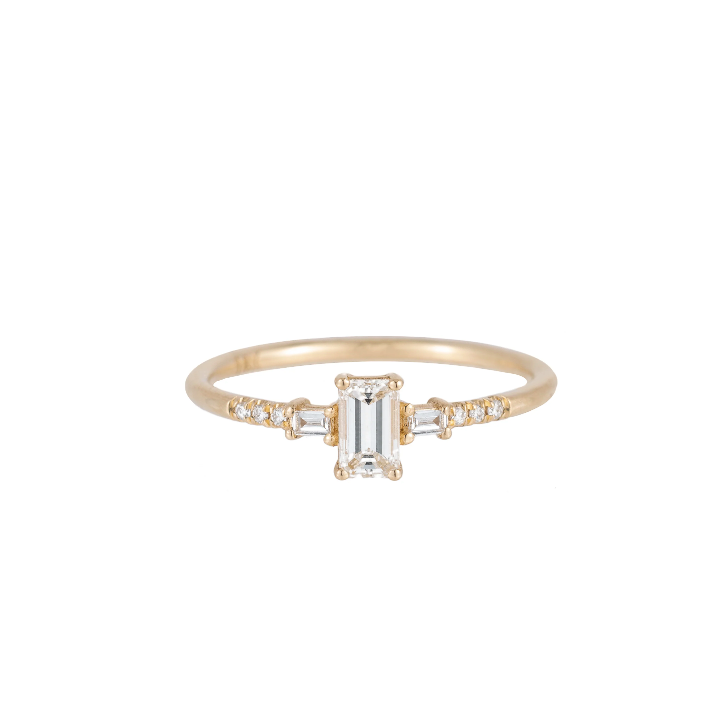 EMERLAD CUT DIAMOND MELODY