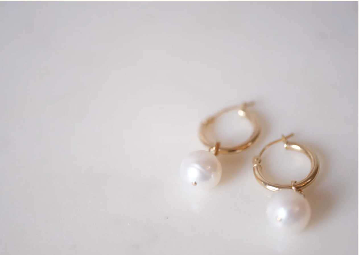 FOREVER PEARL HOOPS
