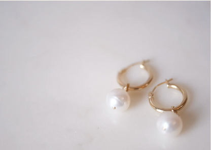 FOREVER PEARL HOOPS