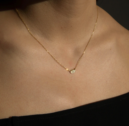 OVAL DIAMOND MIRROR NECKLACE