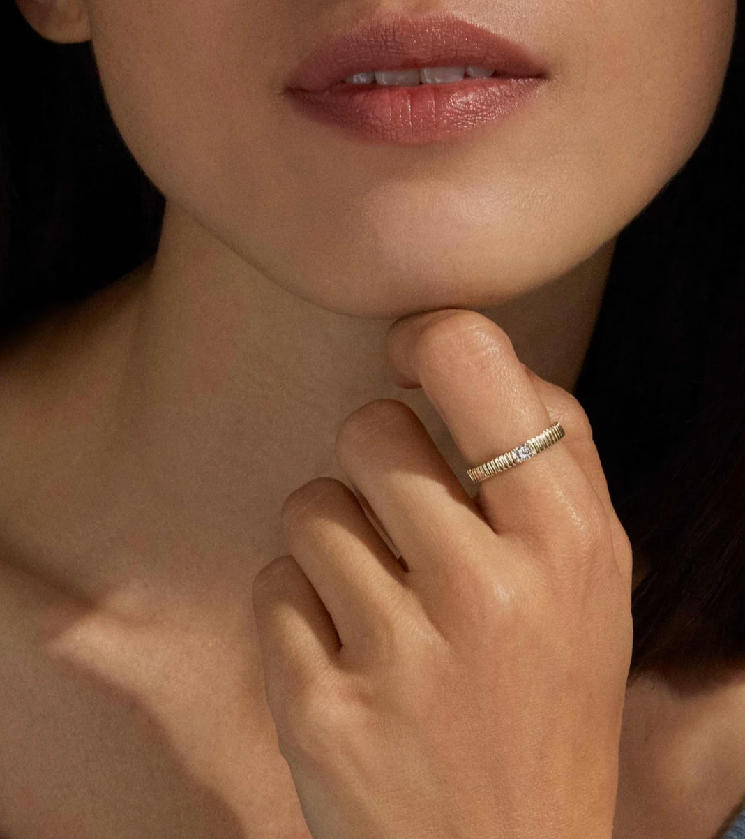 DAINTY DIAMOND PIROUETTE RING