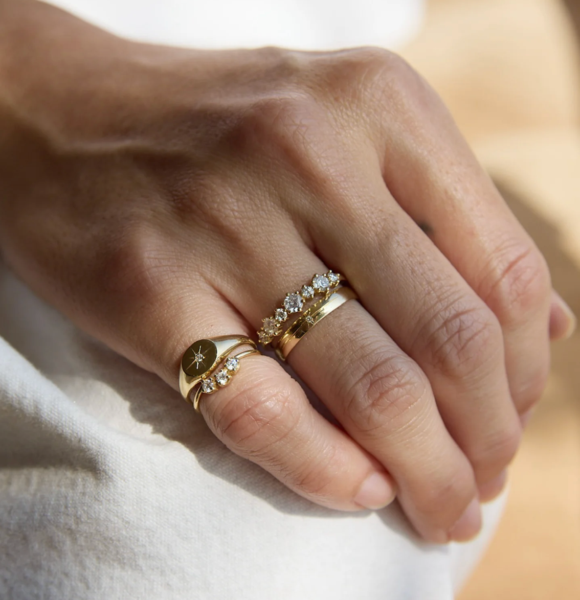 BABY SIGNET DIAMOND RING