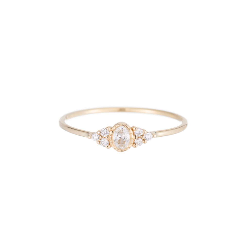 OVAL DIAMOND CLUSTER WHISPER RING