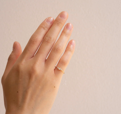 OVAL DIAMOND CLUSTER WHISPER RING