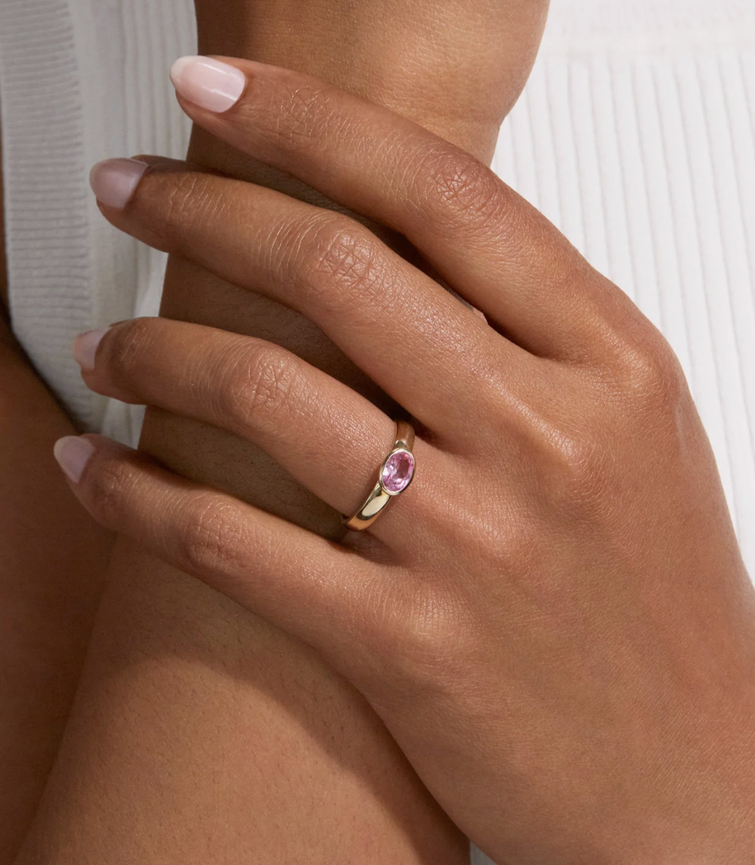 MAGENTA GALLANT RING