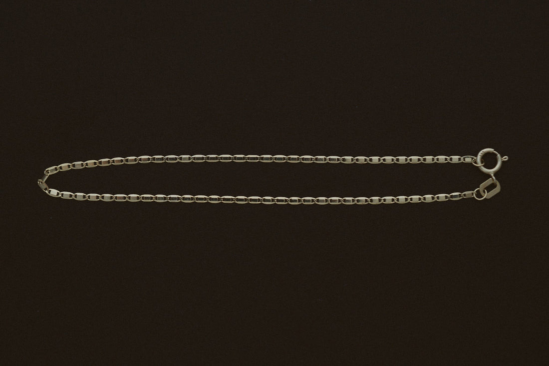 BB Mirror Chain by Lane &amp; Kate in 14kt yellow gold, laid flat