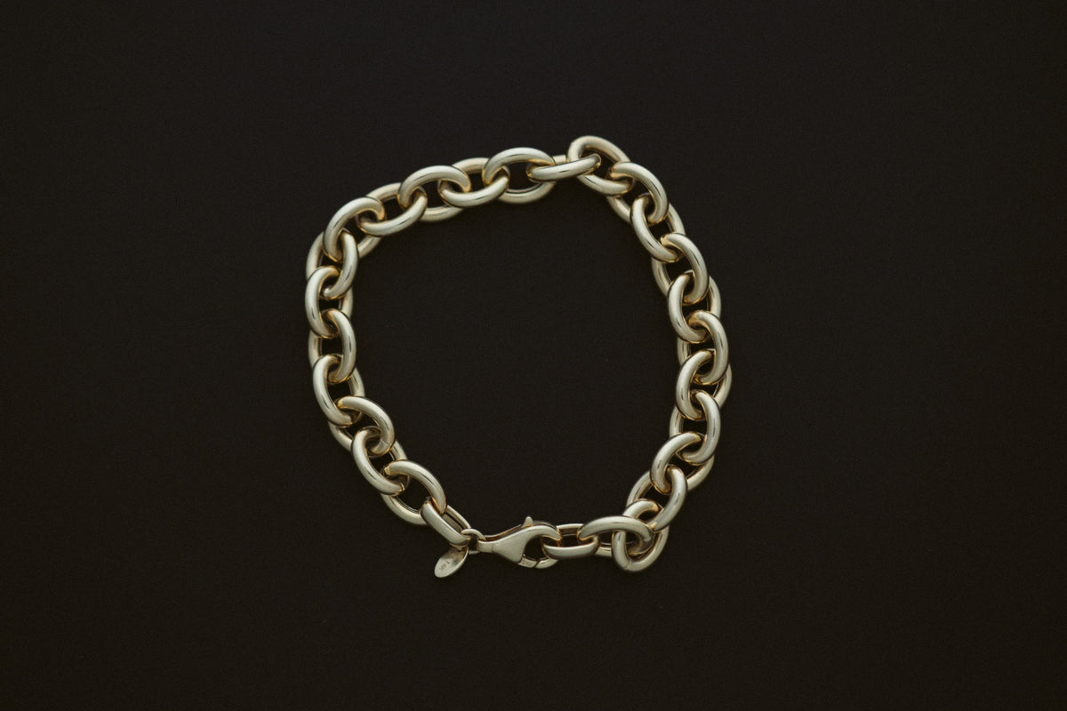 Classic Cable Chain Bracelet in 14kt yellow gold with bold oval cable links