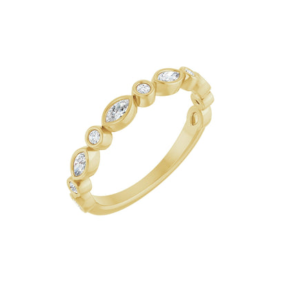 Diamond Harmony wedding band in 14kt yellow gold with marquise and round diamonds, perspective view
