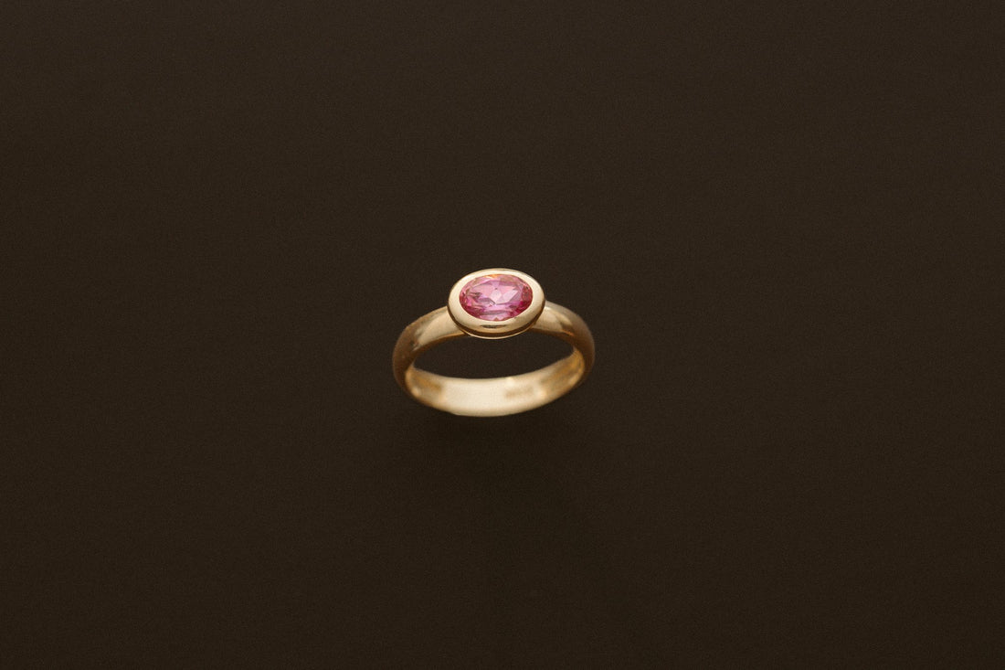 Stone &amp; Strand Magenta Gallant Ring with pink topaz in 10kt yellow gold