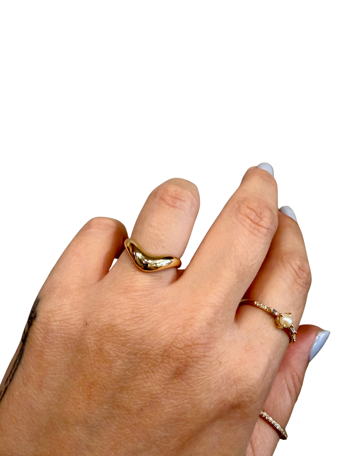GOLDEN EMBRACE WEDDING BAND