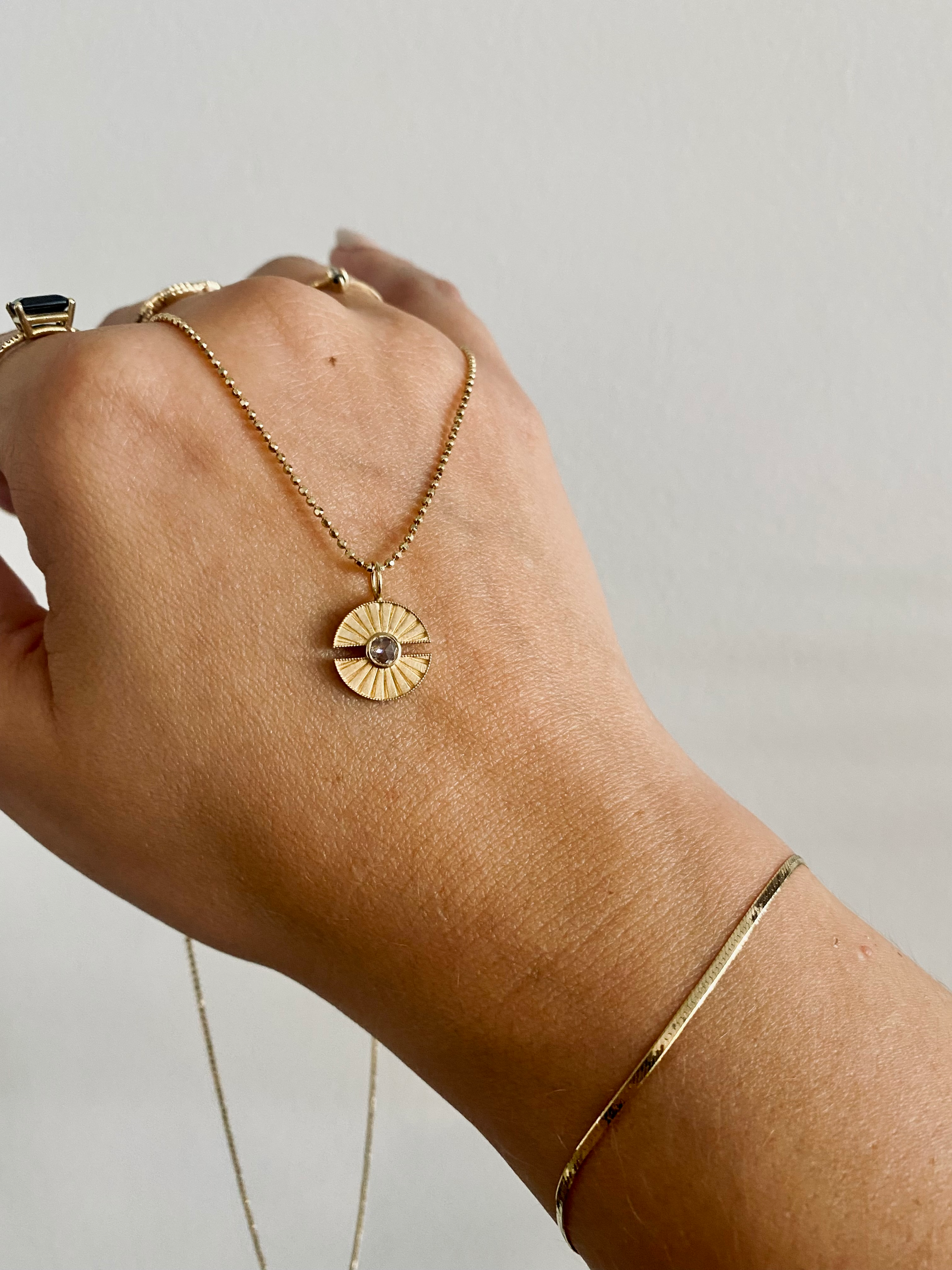 PETITE SAMSARA AMULET NECKLACE