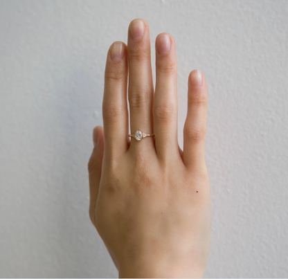 DIAMOND OVAL DECO RING