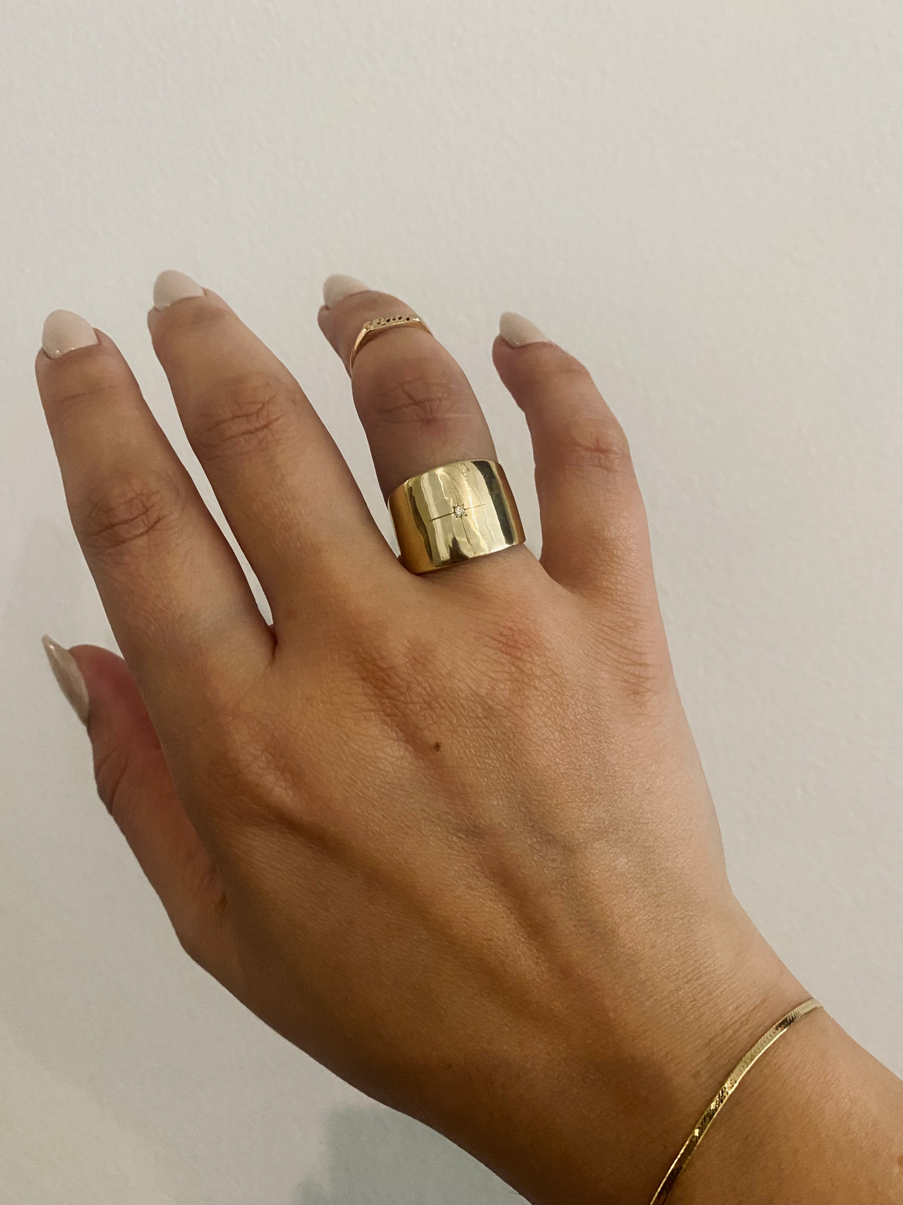 DIAMOND SHIELD RING