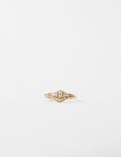 OVAL DIAMOND CLUSTER WHISPER RING