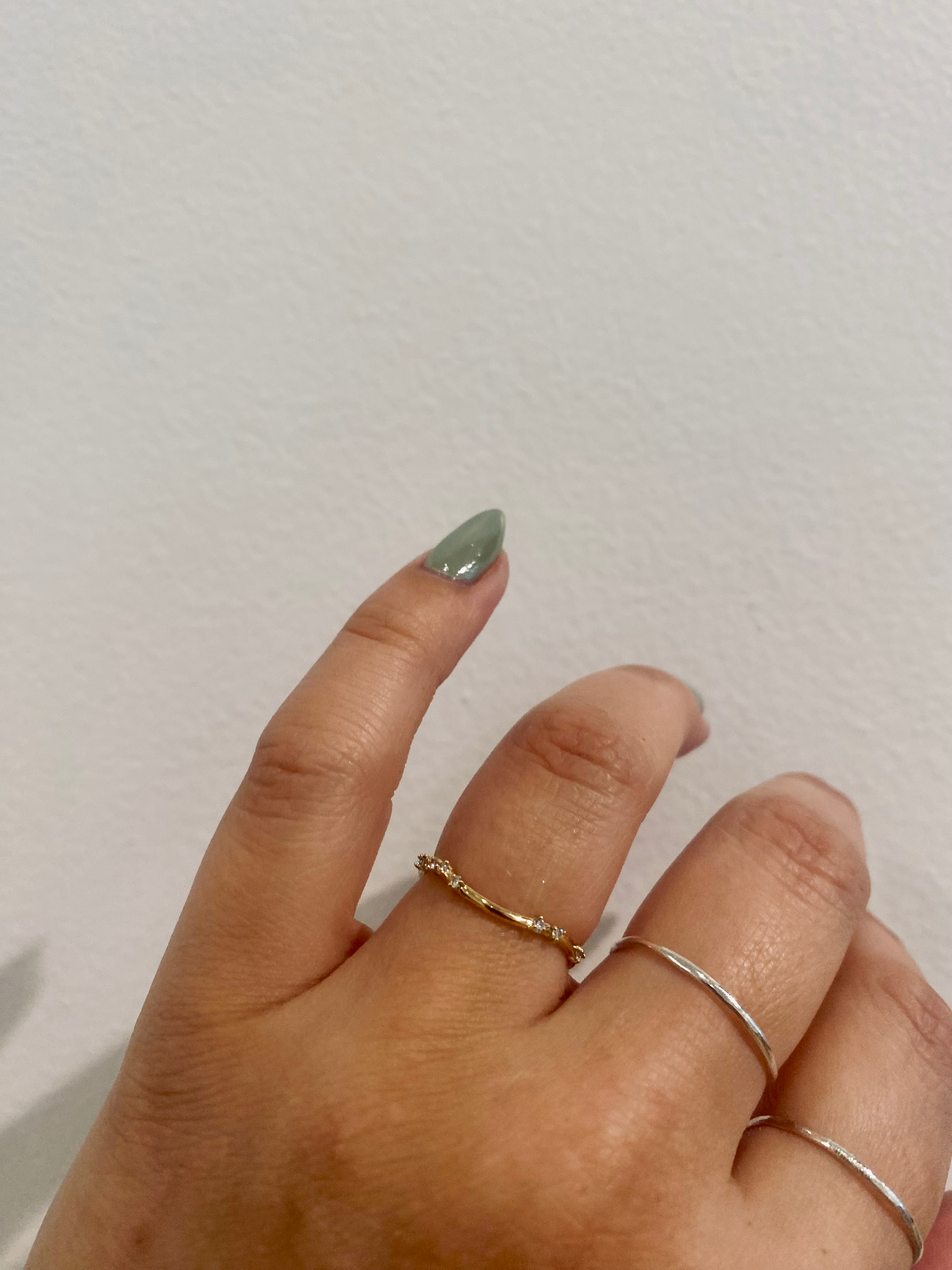 ALATE RING